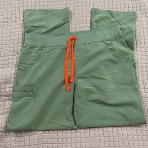 FIGS Women's Kade Cargo Scrub Pants in Jade, L